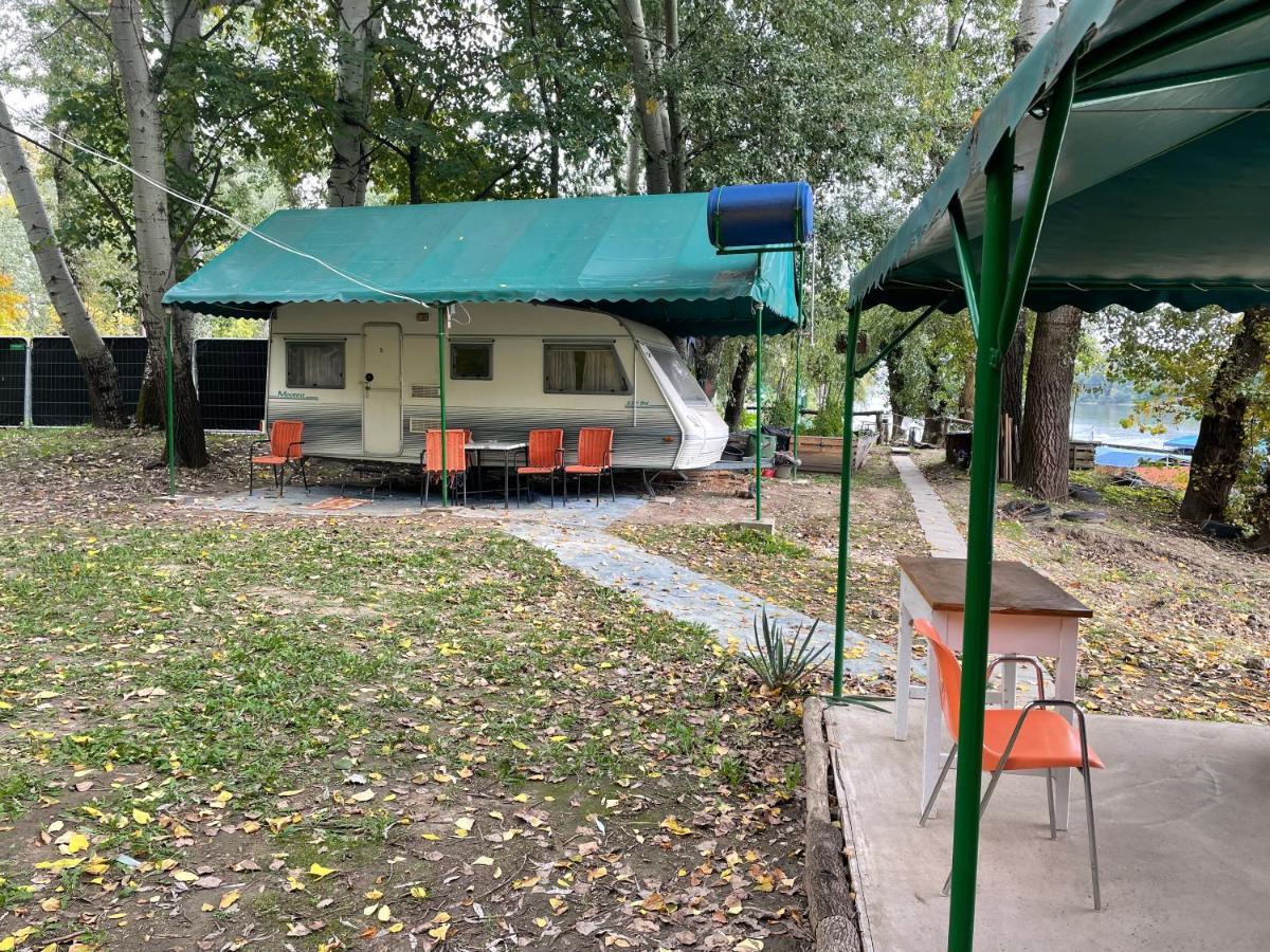 Tisza-Beach Wild Camping 5 セゲド エクステリア 写真