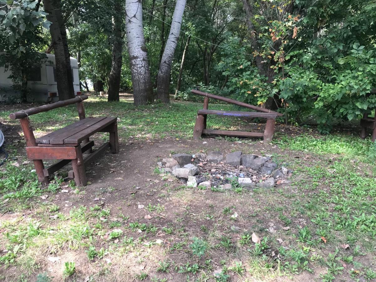 Tisza-Beach Wild Camping 5 セゲド エクステリア 写真