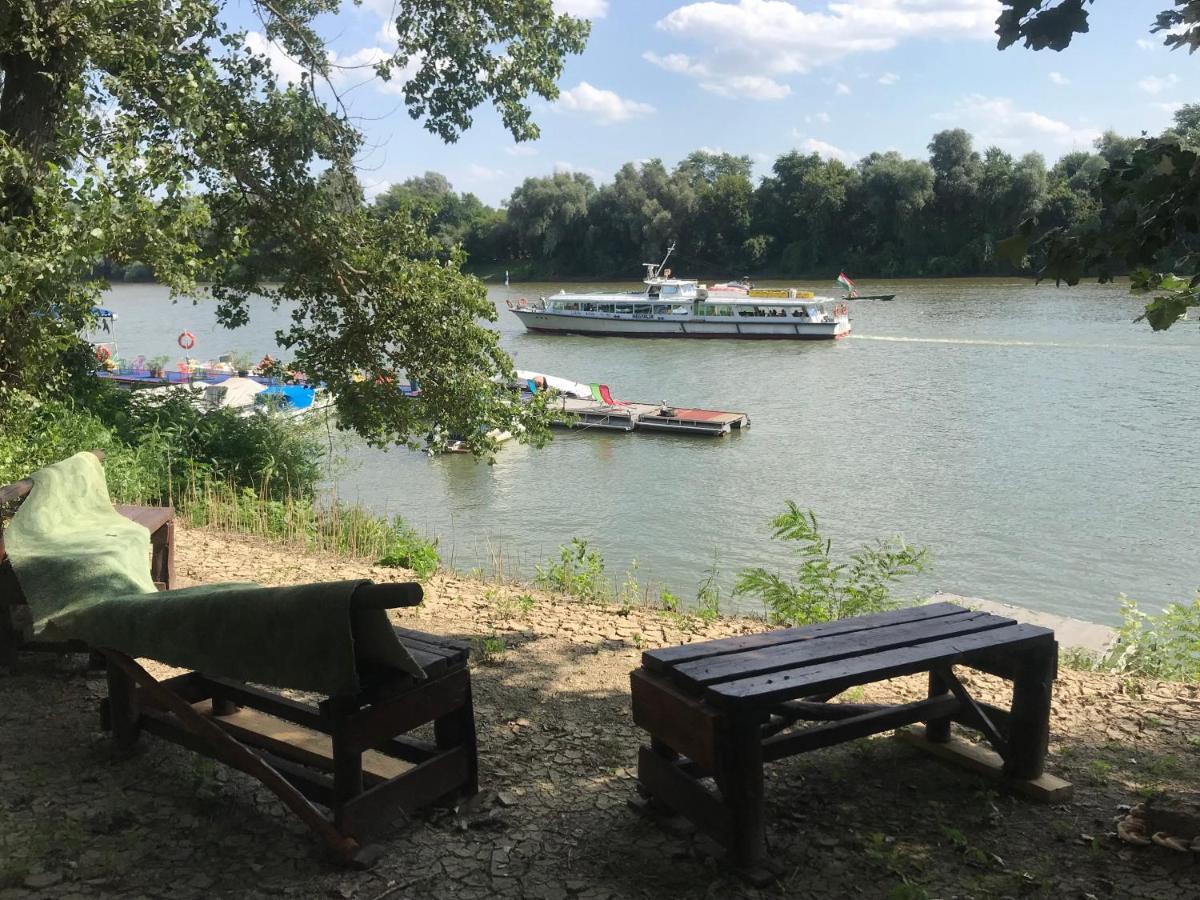 Tisza-Beach Wild Camping 5 セゲド エクステリア 写真